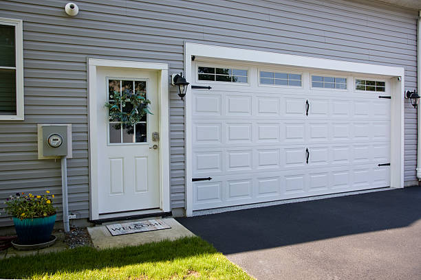24/7 Emergency Garage Door Panel Replacement experts in Sundance, WY